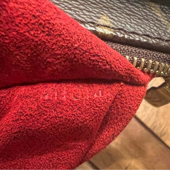 Louis Vuitton Viva Cite GM handbag - Picture 6 of 6